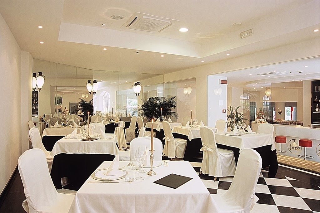 M Glamour Hotel Gabicce Mare Restoran gambar